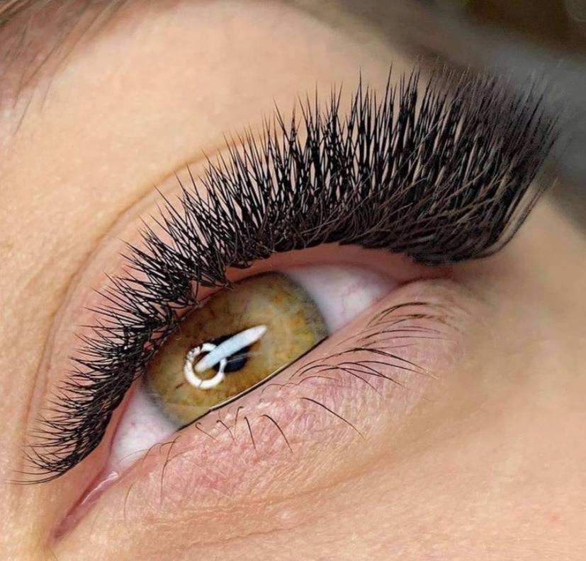 Discover why lash extensions at Mana Beauty Lounge are a game-changer for your beauty routine. Learn about the benefits ...